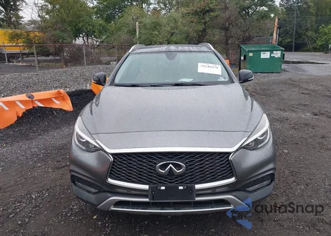 2018 Infiniti Qx30 Premium z USA, uszkodzony, nr VIN SJKCH5CR4JA053760